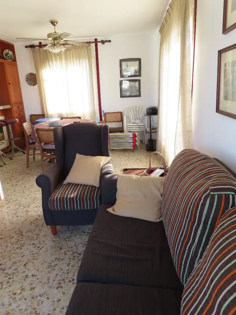 Sala de estar de Piso en venta en Empuriabrava con Jardín privado, Terraza y Amueblado