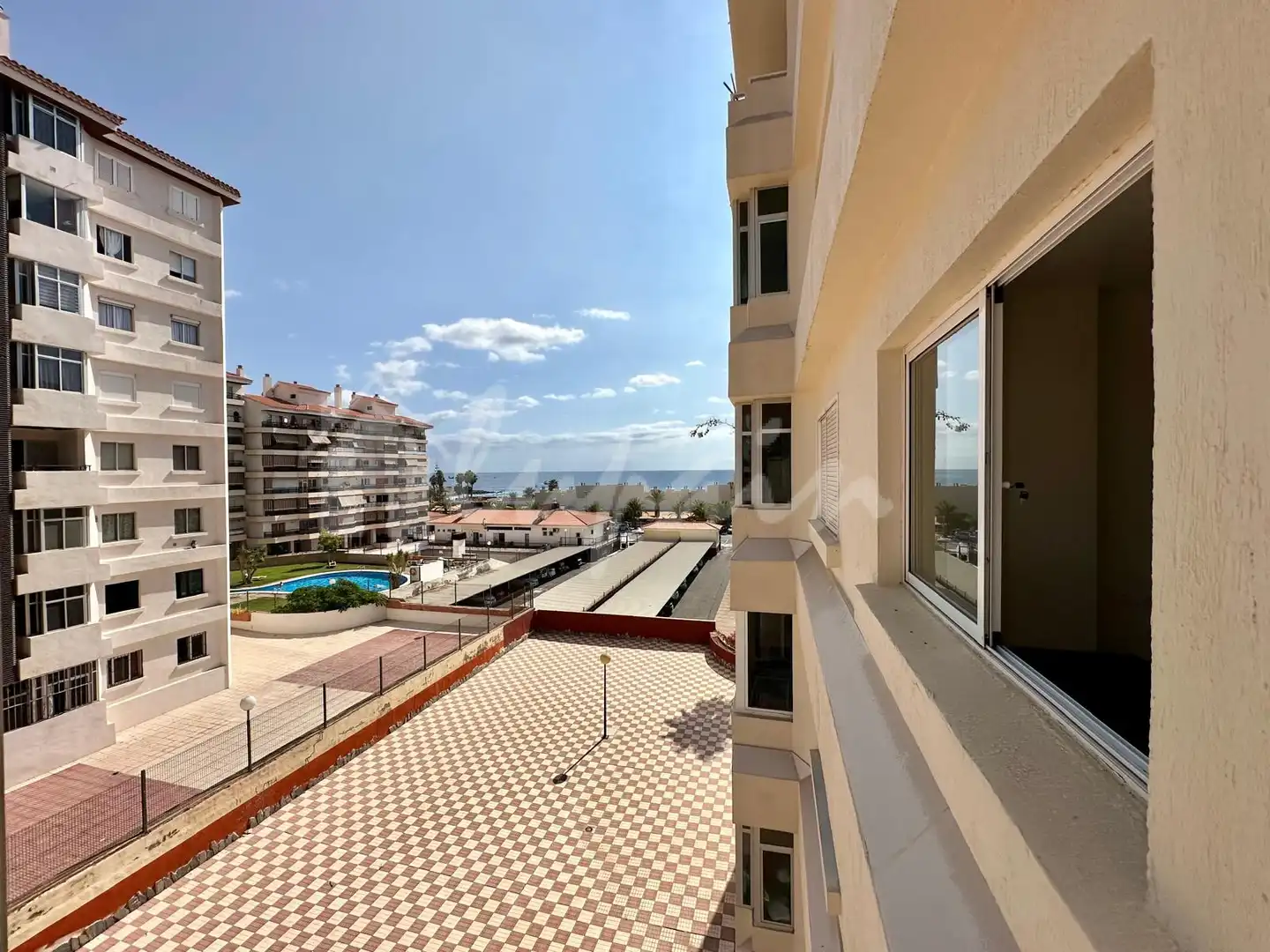 Vista exterior de Apartamento en venta en Arona