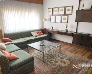Living room of Flat to rent in Bilbao   with Heating