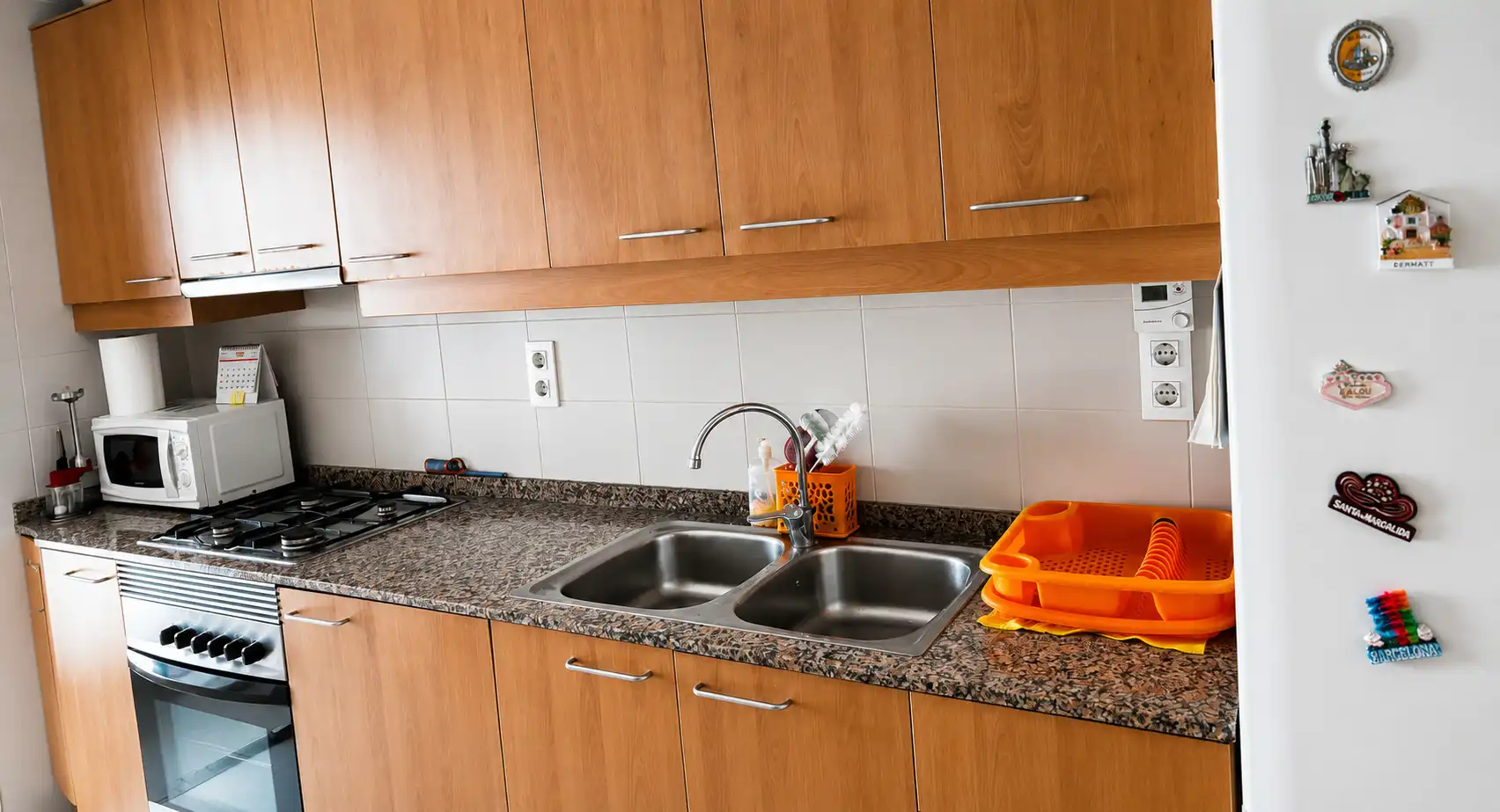 Kitchen of Flat for sale in Badalona  with Storage room, Balcony and Alarm