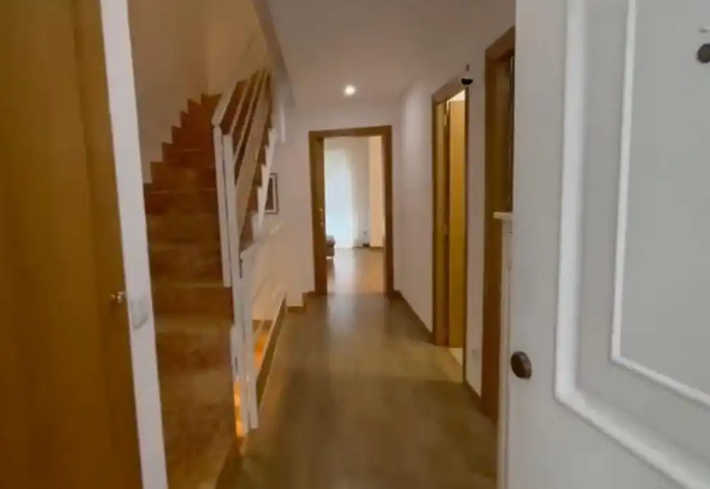 Einfamilien-Reihenhaus zur Miete in MALVA, Valterna
