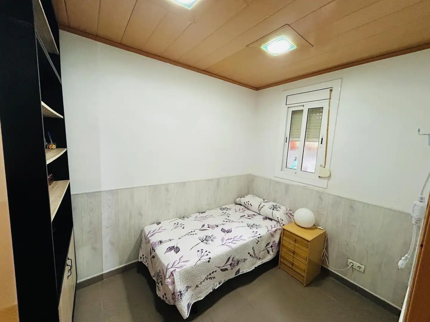Habitación de Planta baja en venta en L'Hospitalet de Llobregat con Aire acondicionado