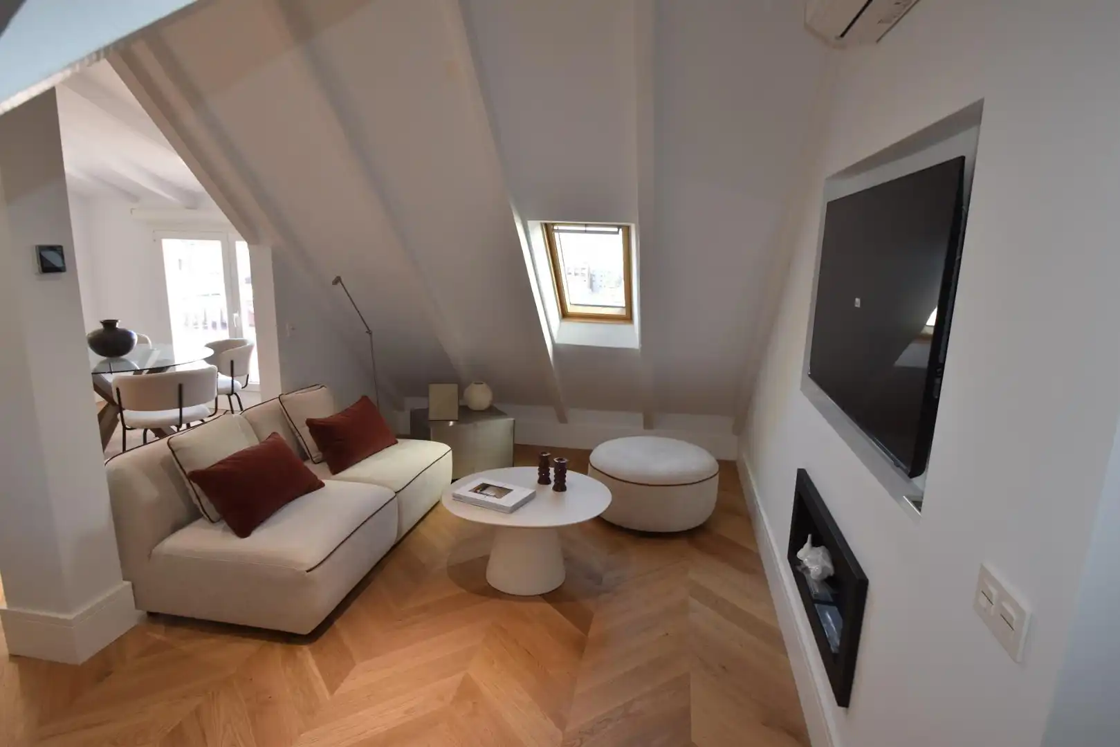 Sala d'estar de Àtic en venda en Madrid amb Aire condicionat, Calefacció i Terrassa
