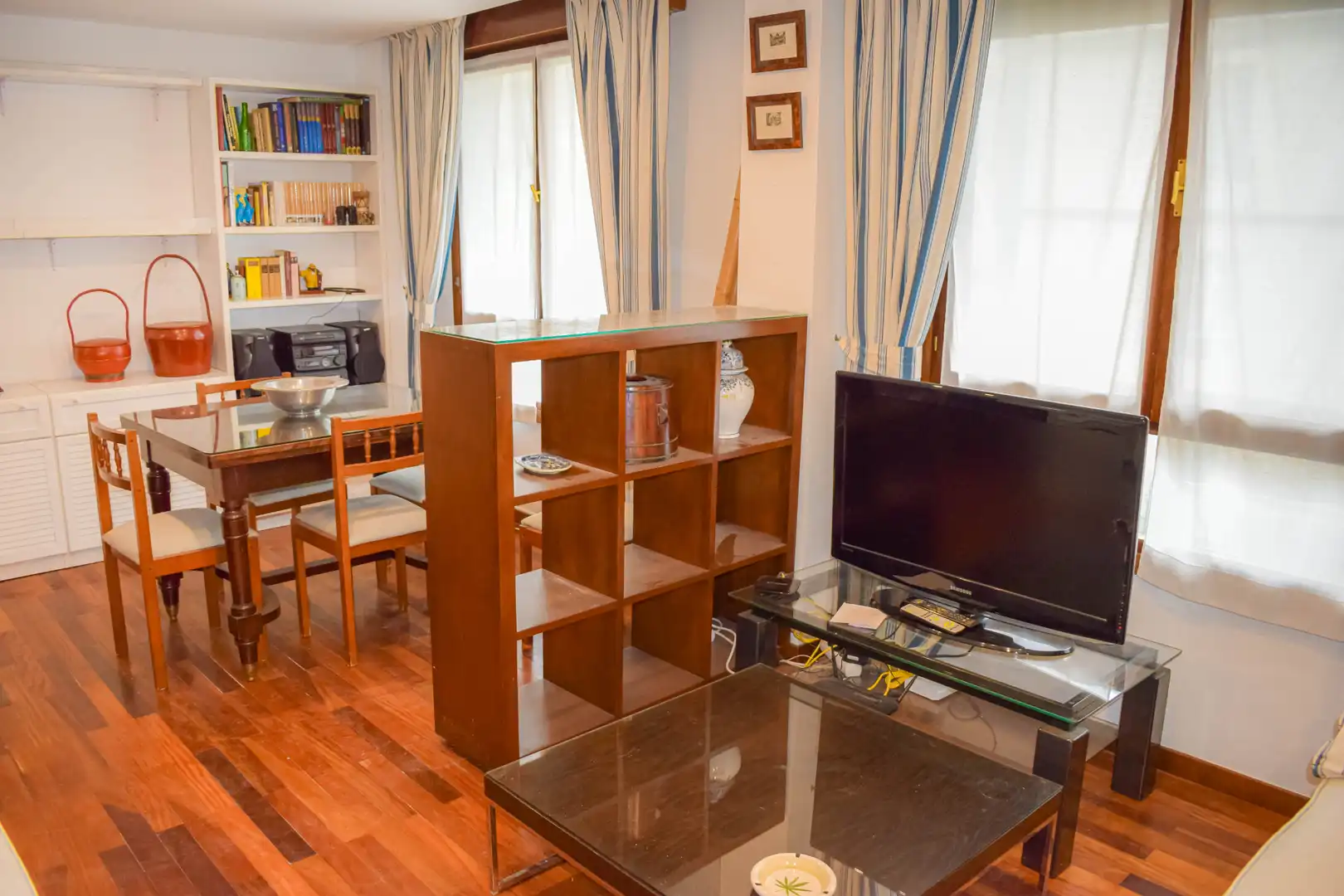 Living room of Apartments for rent to own in Santander  with Heating, Parquet flooring and Furnished