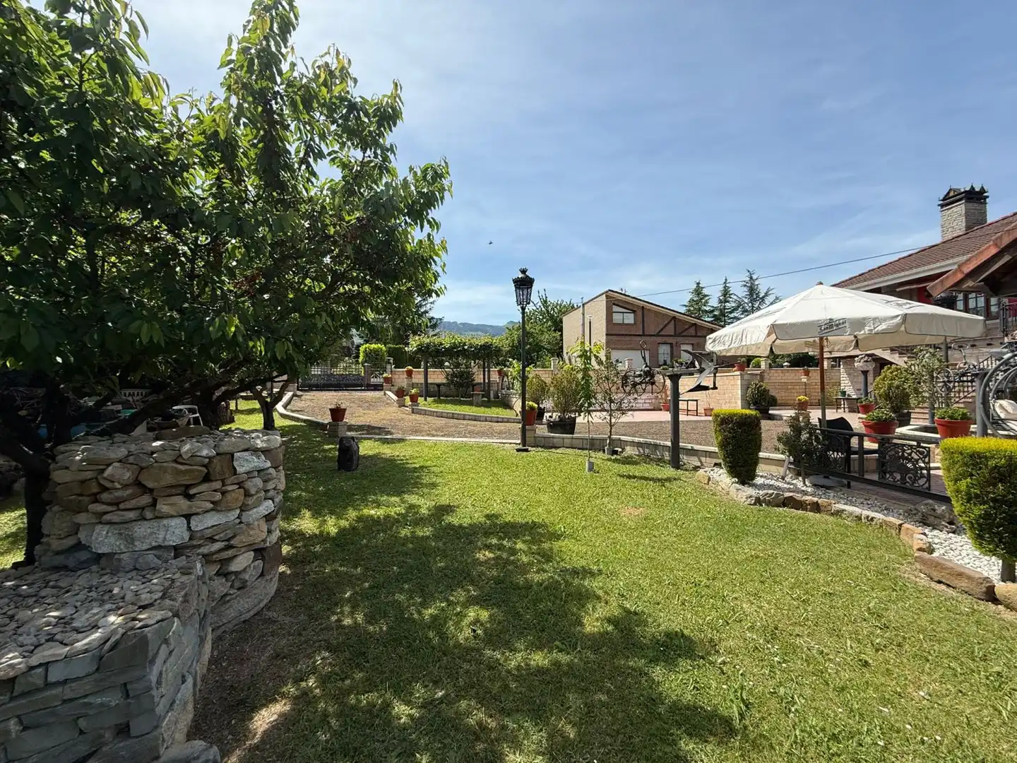 Jardín de Casa o chalet en venta en Valle de Mena con Calefacción, Terraza y Trastero