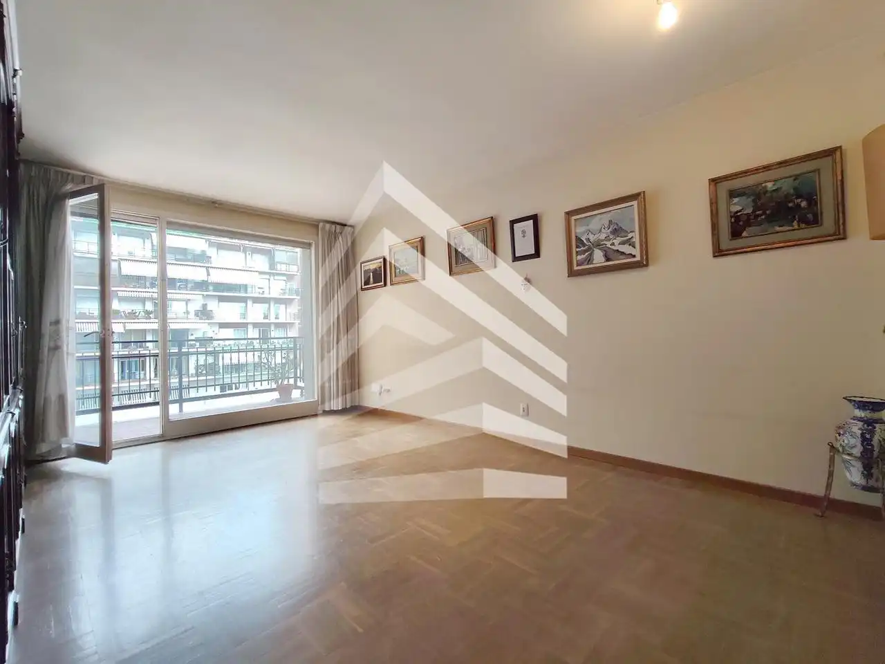 Piso con terraza en venta en Gran Via de Carles III, imagen 2