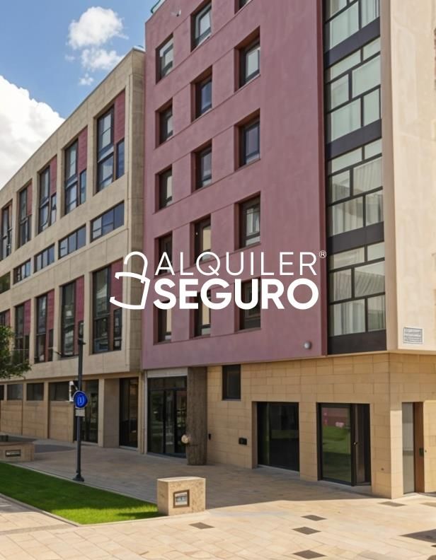 Vista exterior de Pis de lloguer en Burgos Capital amb Calefacció i Moblat