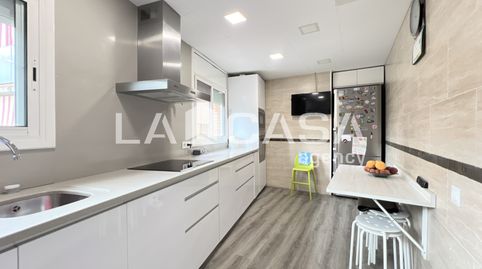 Foto 4 de Piso en venta en Llefià, Badalona