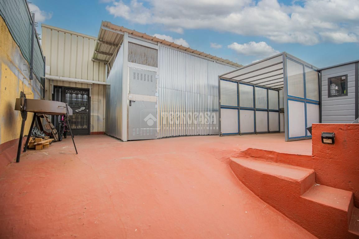 Exterior view of Premises for sale in  Barcelona Capital