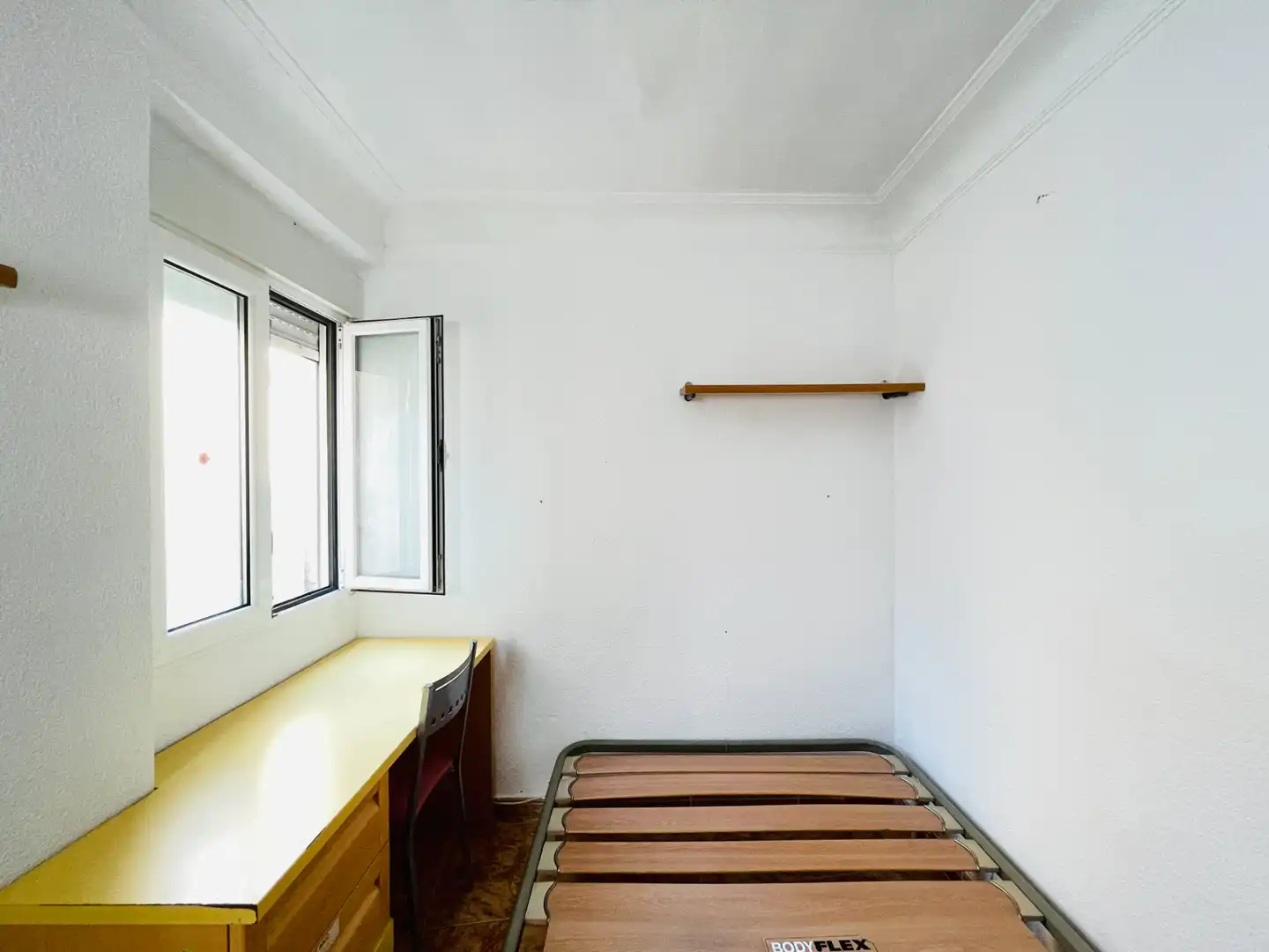 Habitación de Piso en venta en Zaragoza con Aire acondicionado, Calefacción y Amueblado
