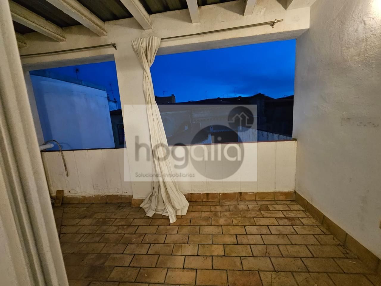 Terraza de Piso de alquiler en  Sevilla Capital con Aire acondicionado