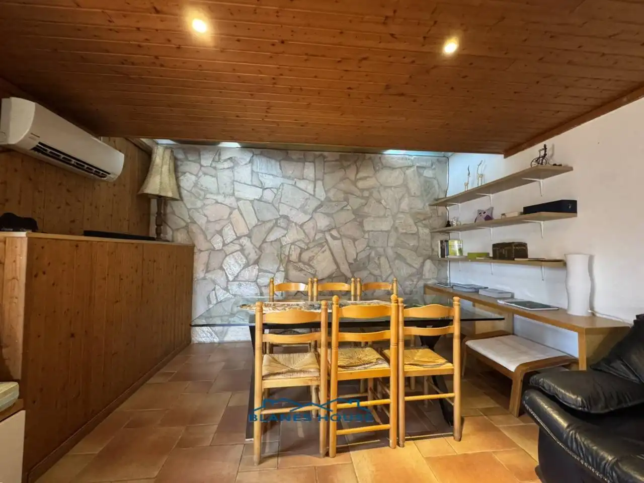 Menjador de Casa o xalet en venda en Tordera amb Aire condicionat, Jardí privat i Terrassa