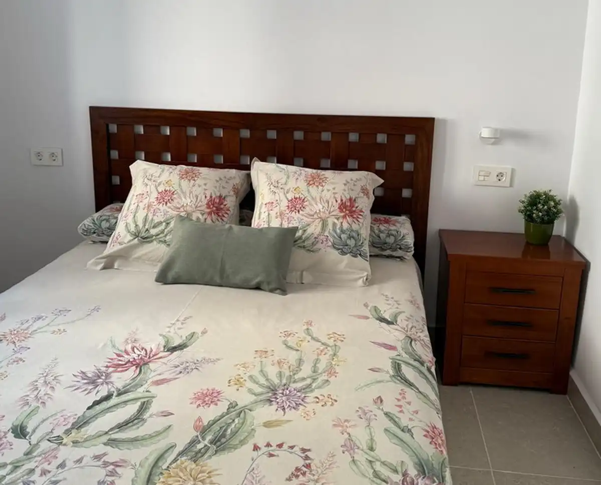 Bedroom of Flat for rent in Almuñécar  with Furnished