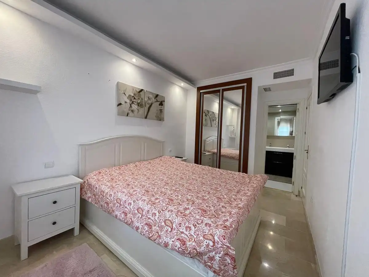 Schlafzimmer von Dachboden zum Verkauf in Benalmádena mit Klimaanlage, Möbliert und Gemeinschaftspool