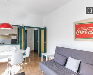 Living room of Flat to rent in  Barcelona Capital  with Air Conditioner, Heating and Furnished