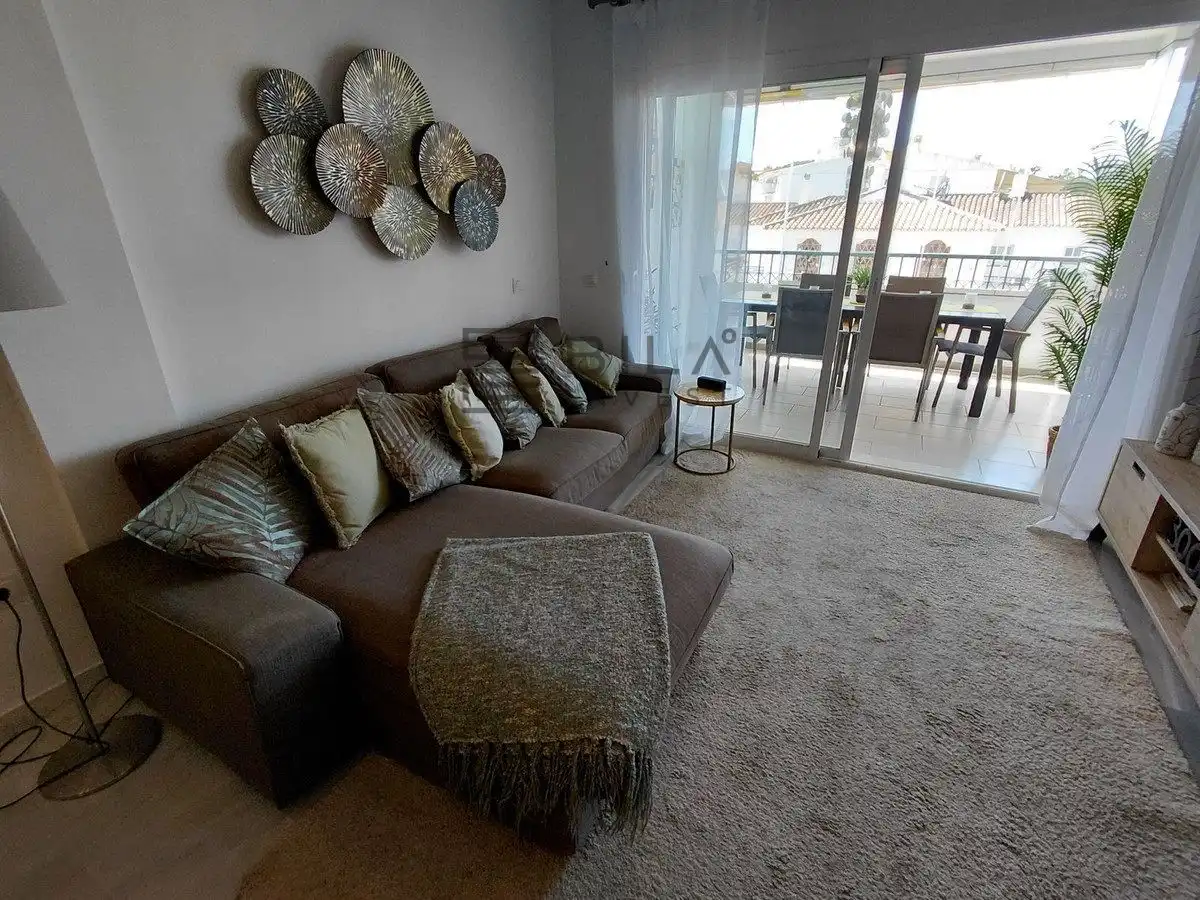 Piso con piscina en venta en Santa Teresa de Calahonda, imagen 7