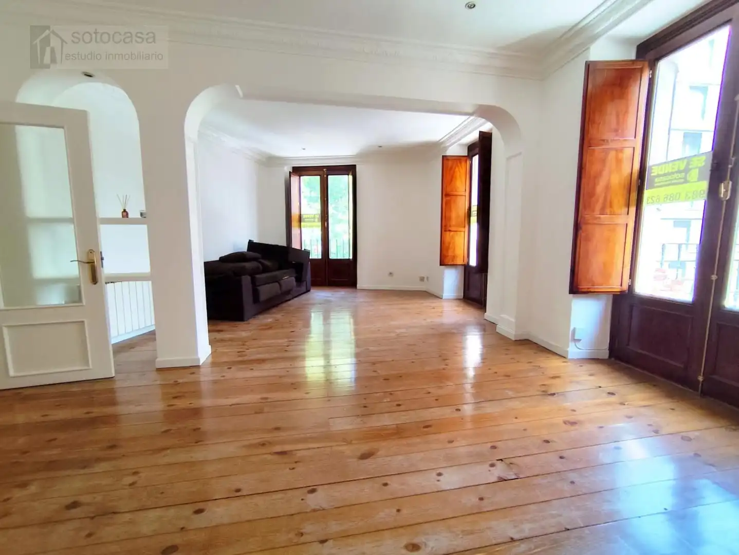 Sala d'estar de Pis en venda en Valladolid amb Calefacció i Terrassa