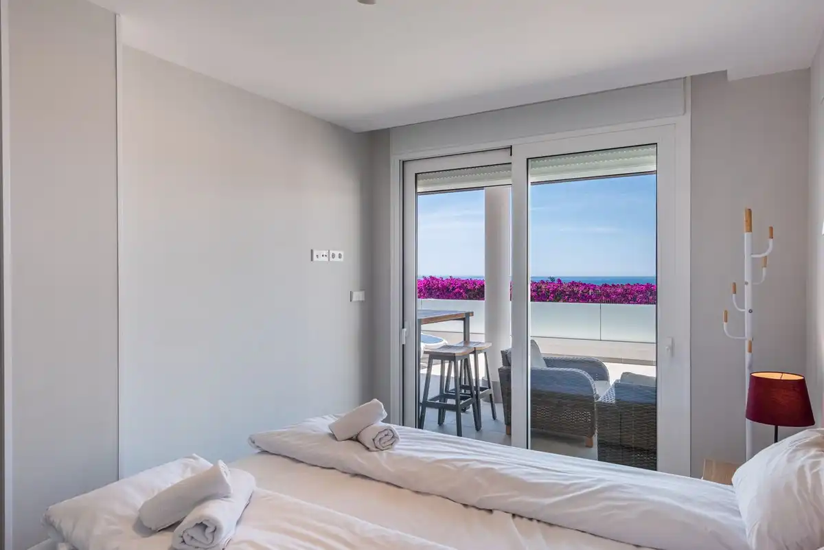 Habitación de Planta baja en venta en Fuengirola con Aire acondicionado, Calefacción y Terraza