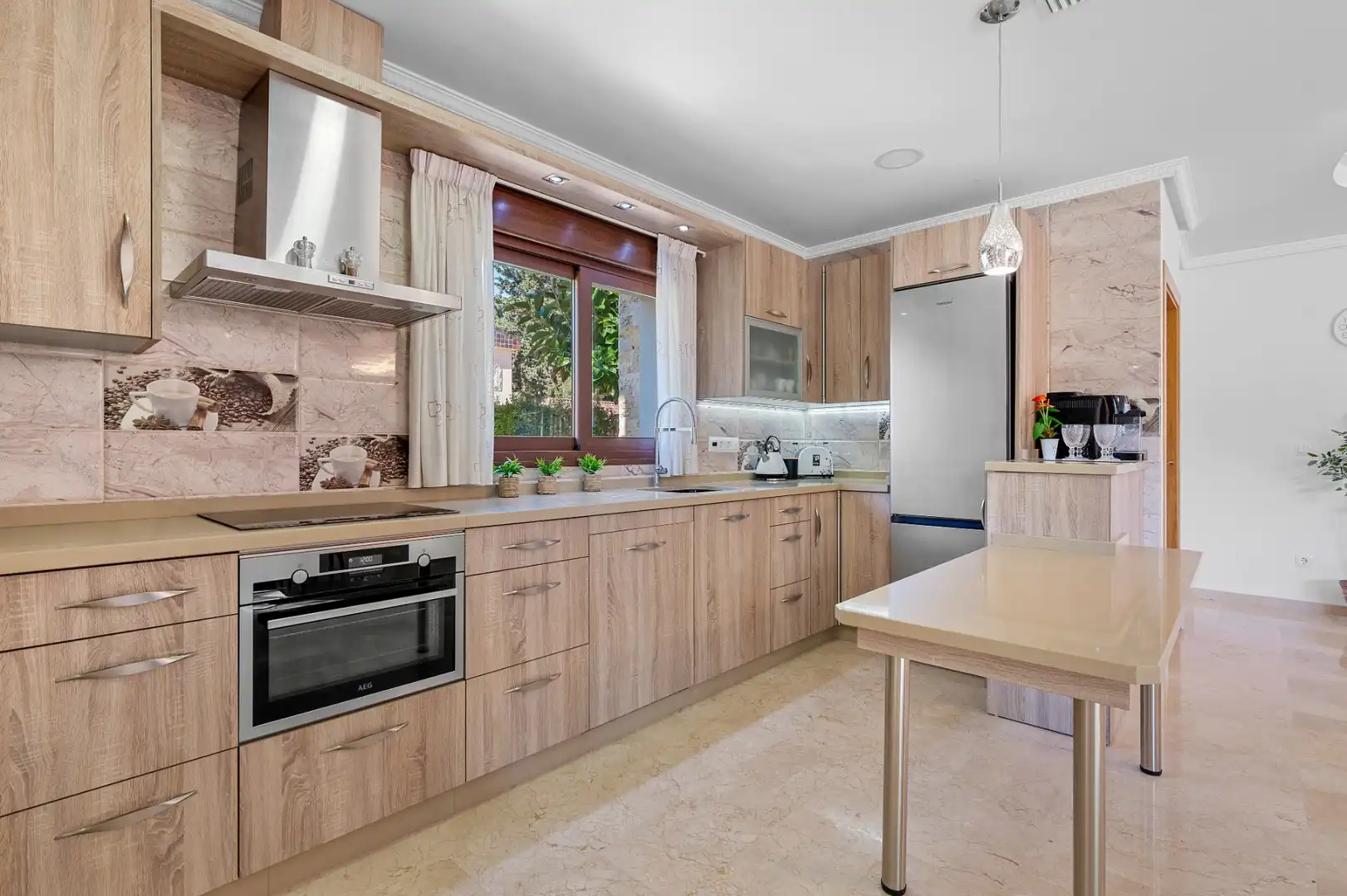 Cuina de Finca rústica en venda en Orihuela amb Aire condicionat, Jardí privat i Terrassa