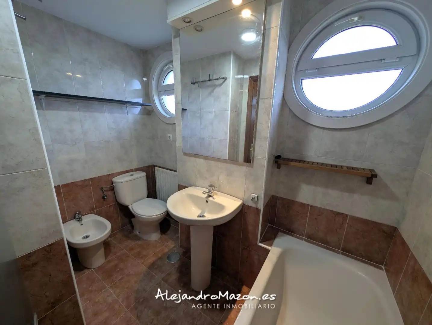 Baño de Piso en venta en Castro-Urdiales con Calefacción, Jardín privado y Terraza