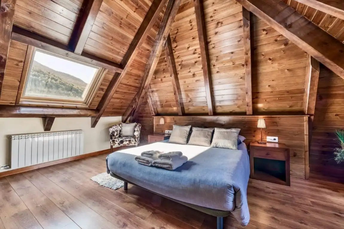 Bedroom of Flat for rent in Vielha e Mijaran  with Heating, Parquet flooring and Furnished
