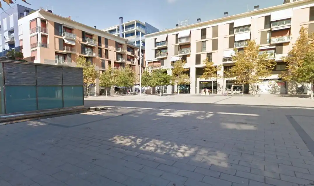 Parking with lift for sale in c/ pere jacas
