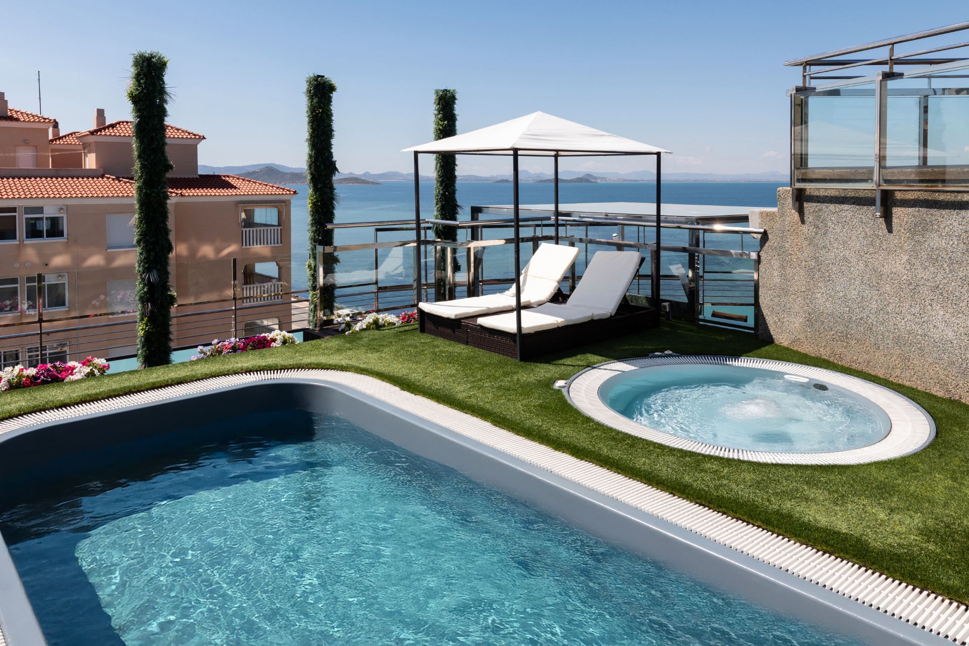 Swimming pool of Flat for sale in La Manga del Mar Menor  with Air Conditioner, Heating and Private garden