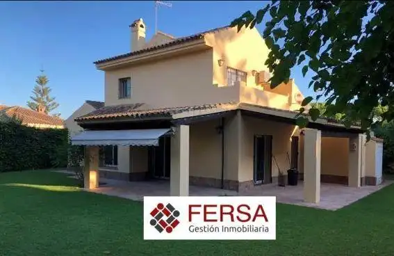 Exterior view of Houses for rent in El Puerto de Santa María  with Private garden