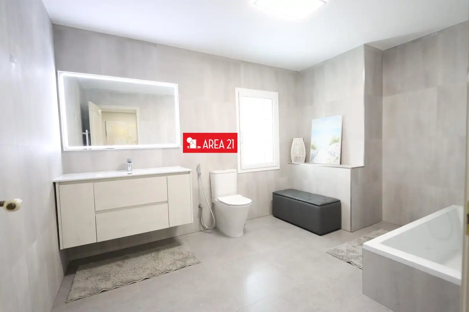 Bathroom of Houses for sale in La Pobla de Vallbona  with Heating, Terrace and Storage room