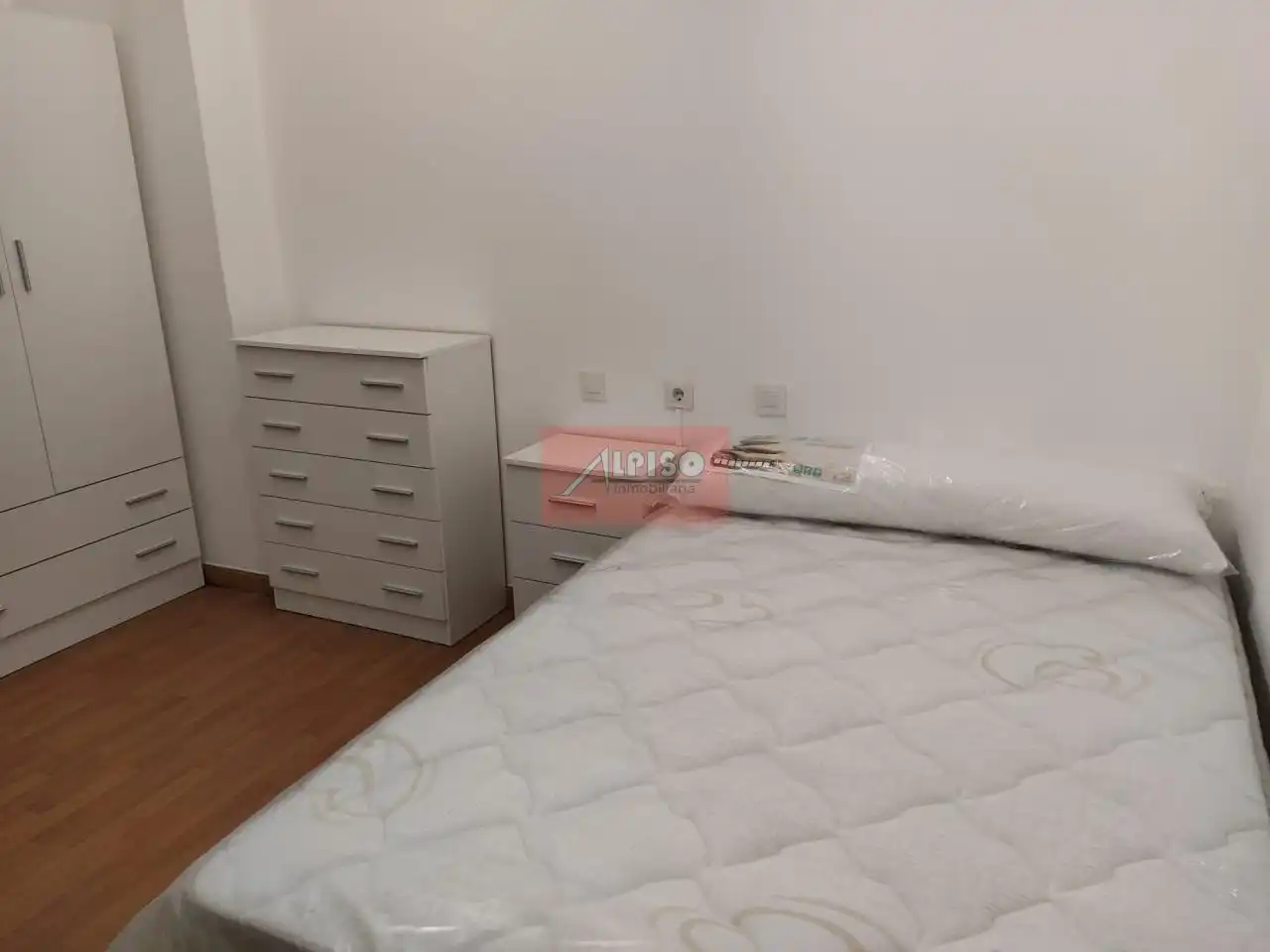 Habitación de Piso de alquiler en Ourense Capital  con Calefacción, Amueblado y Balcón