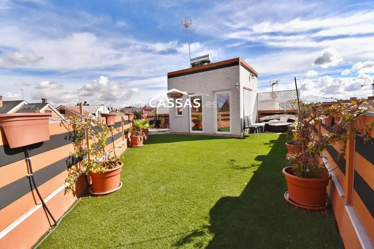 Casa adosada en venda a Calle baco, Fresnos I y II