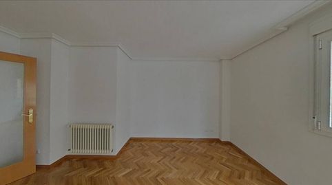 Foto 5 de Piso en venta en Calle Pescara, Pueblo Nuevo, Madrid Capital
