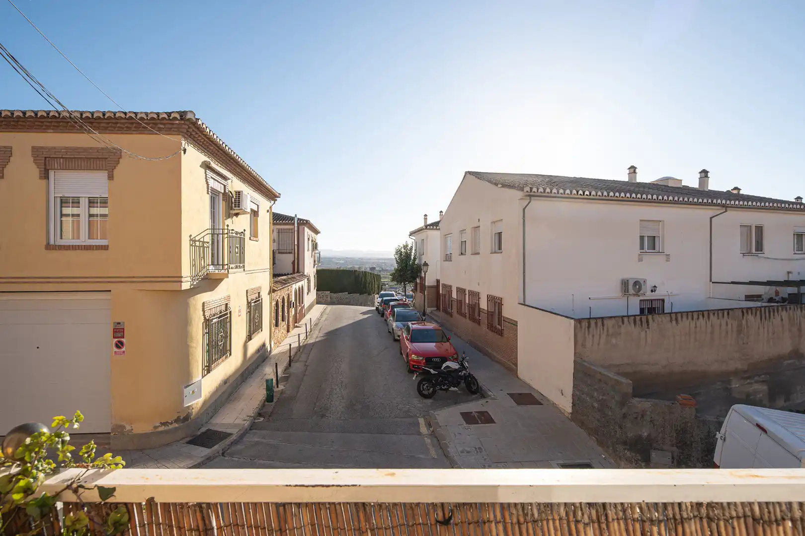 Vista exterior de Casa adosada en venta en Huétor Vega con Aire acondicionado, Terraza y Amueblado