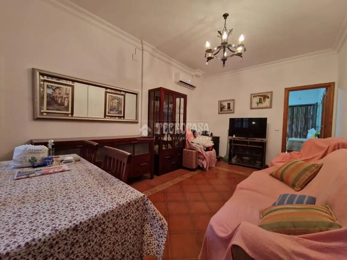 Sala de estar de Casa adosada en venta en Osuna con Aire acondicionado y Terraza