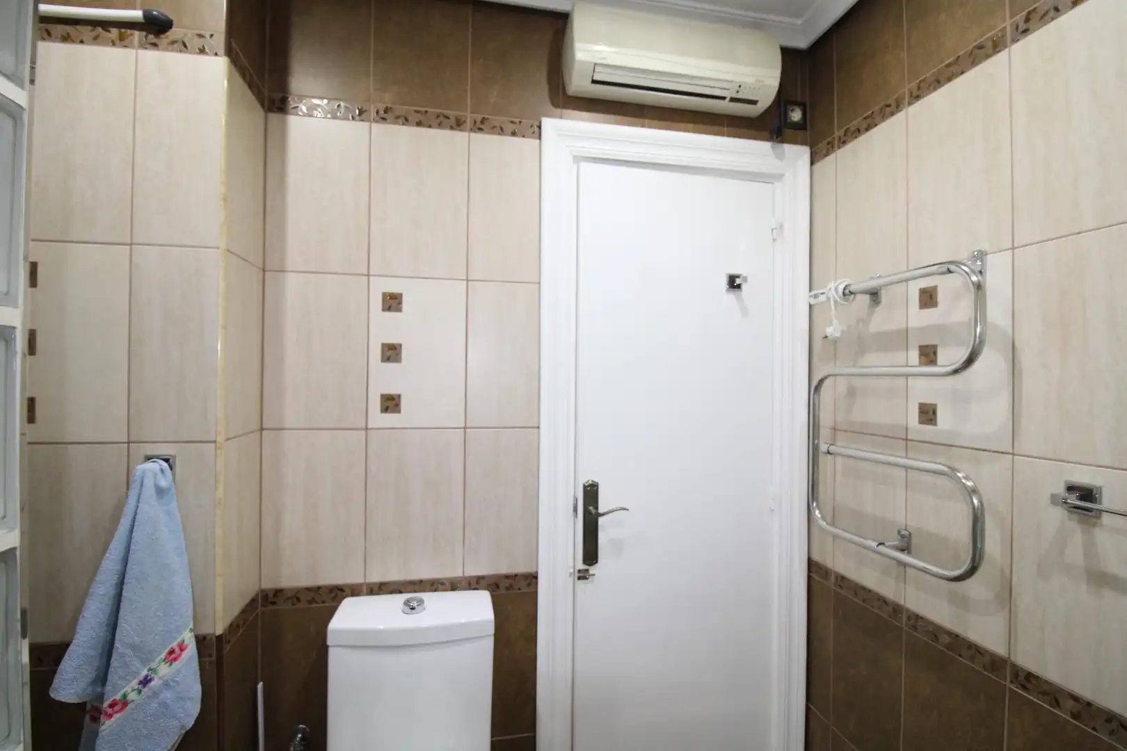 Baño de Piso de alquiler en Murcia con Aire acondicionado