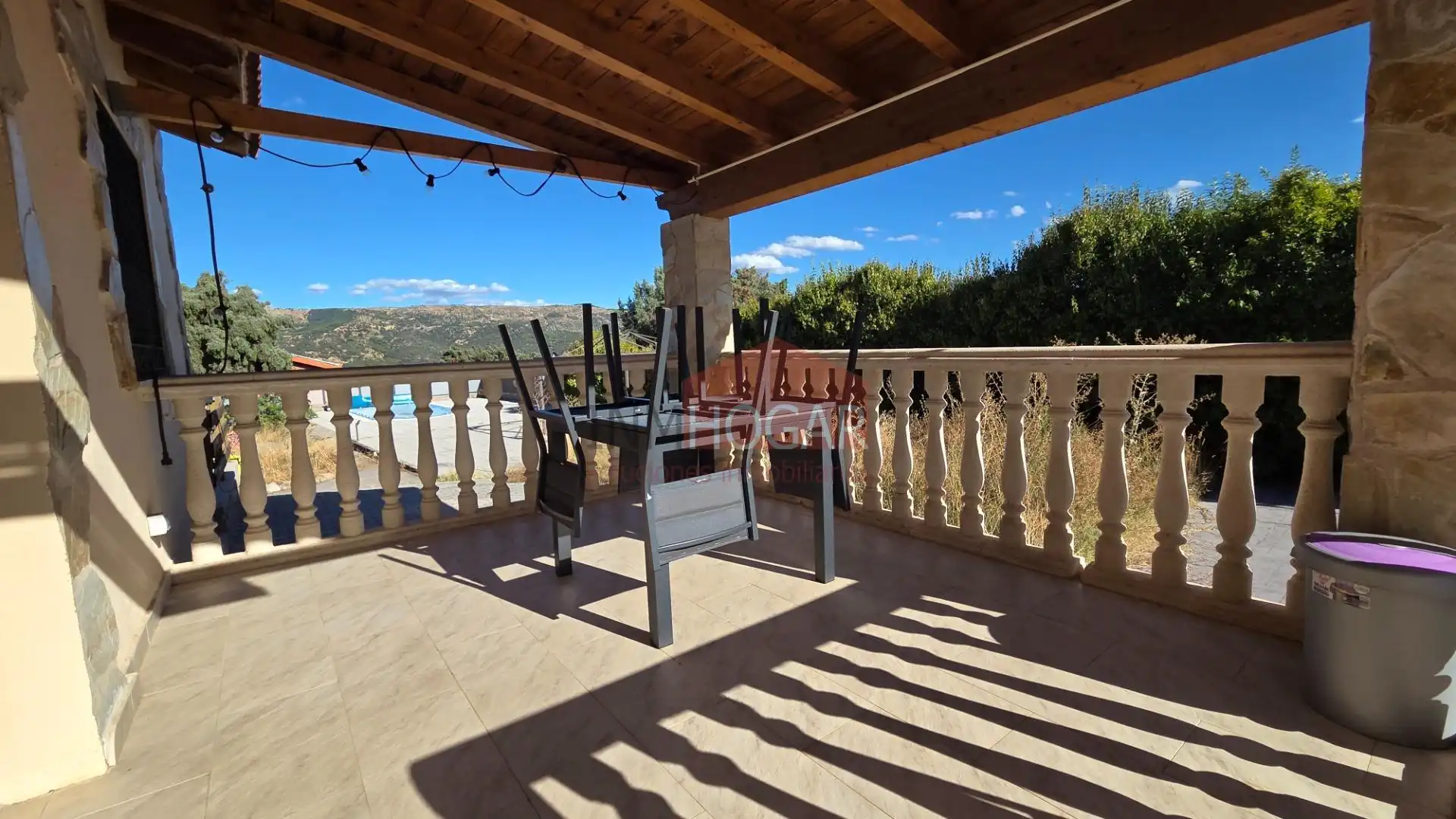 Terrassa de Casa o xalet en venda en Santa Cruz de Pinares amb Aire condicionat, Calefacció i Jardí privat