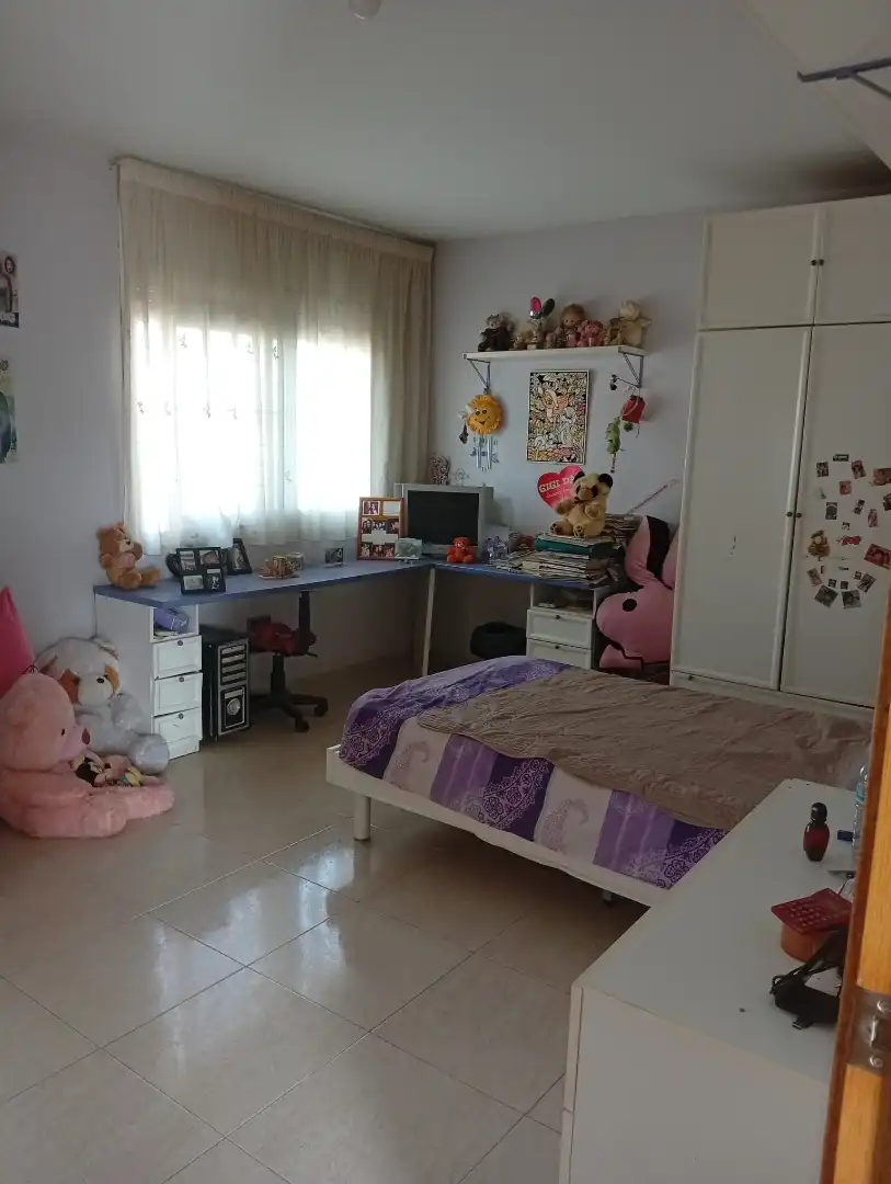 Dormitori de Casa adosada en venda en L'Aldea amb Aire condicionat, Calefacció i Jardí privat