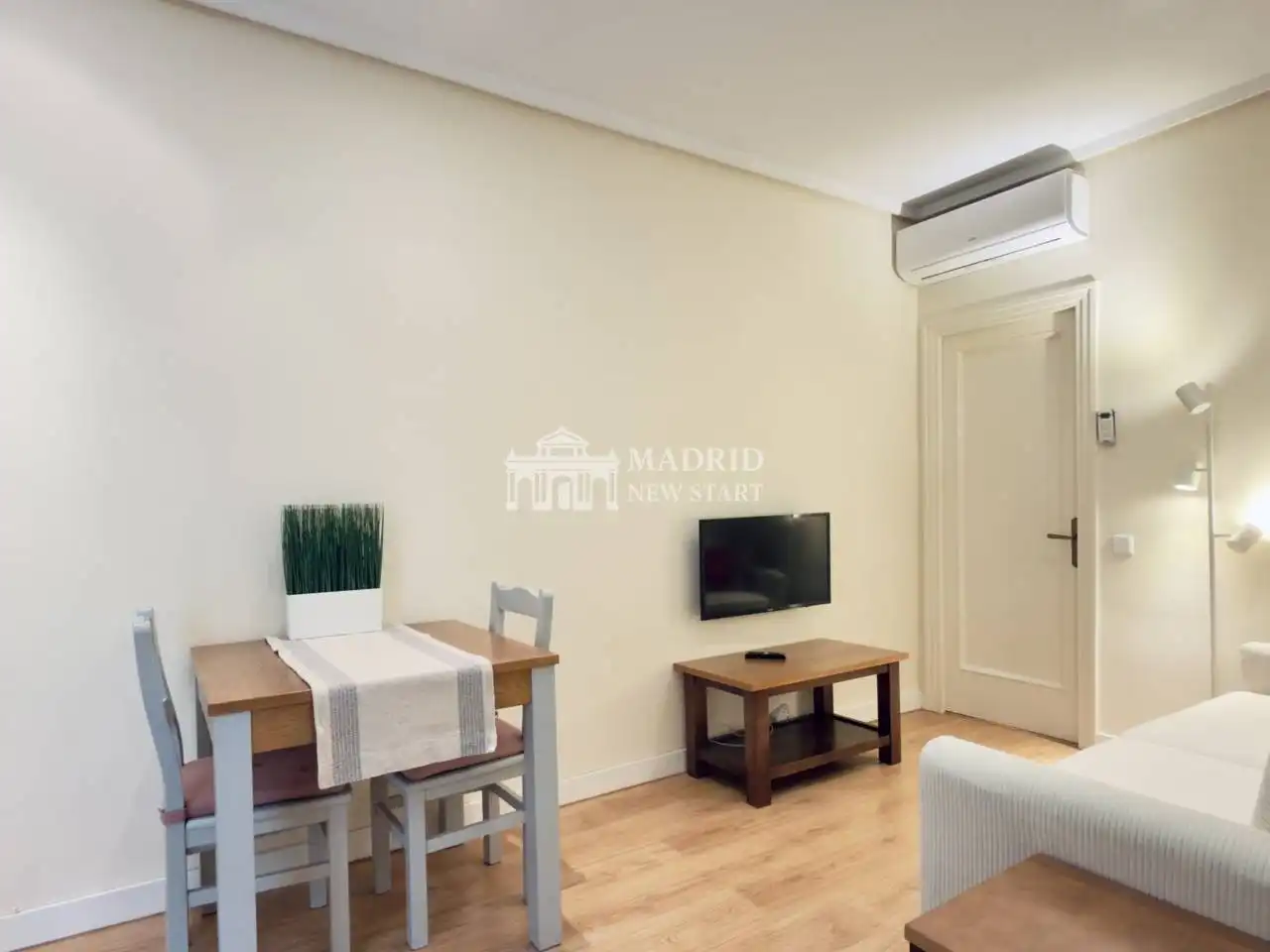 Habitación de Piso de alquiler en Madrid con Aire acondicionado, Calefacción y Trastero