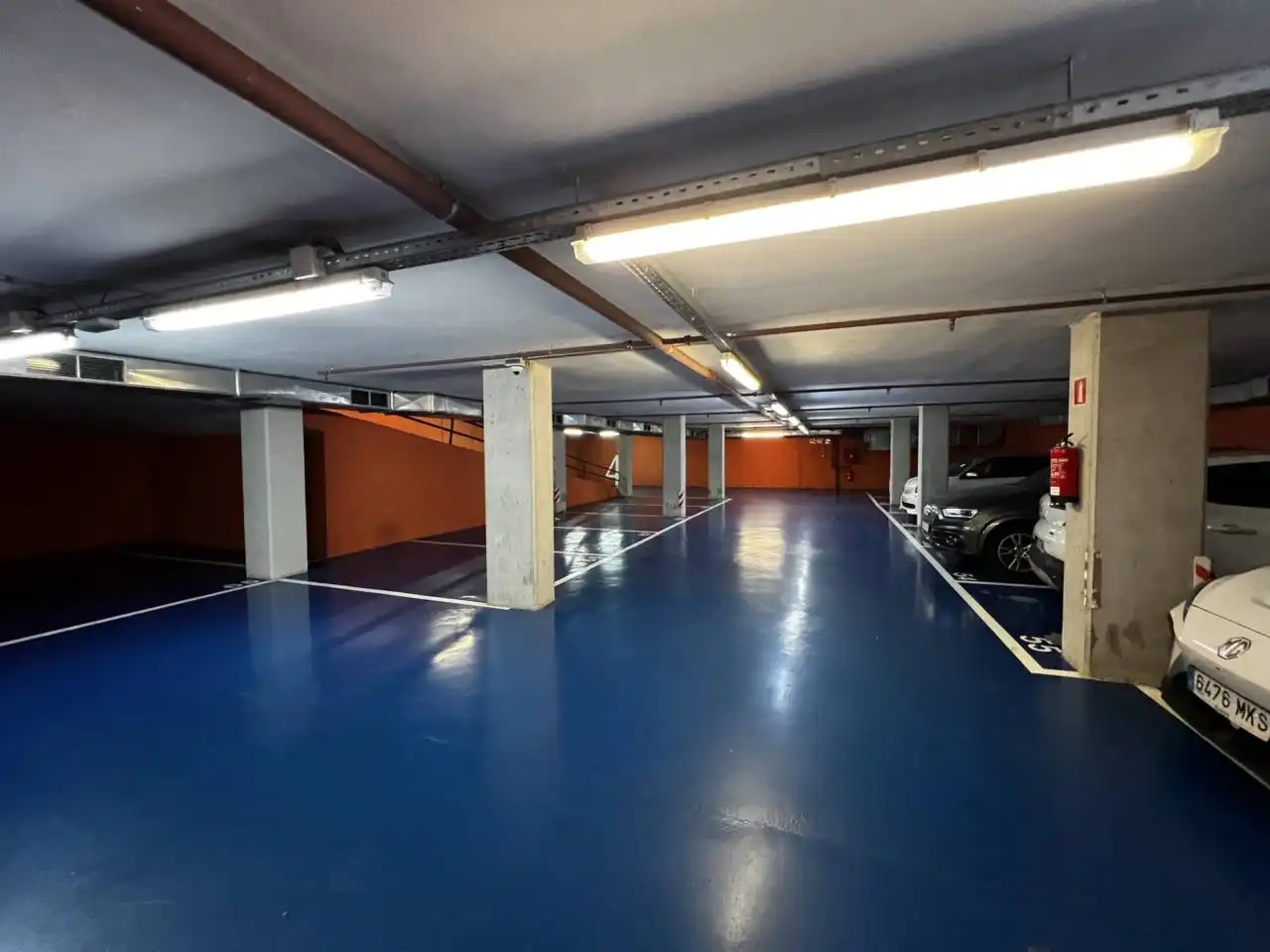 Parkplatz von Garage zur Miete in Barcelona mit Alarm