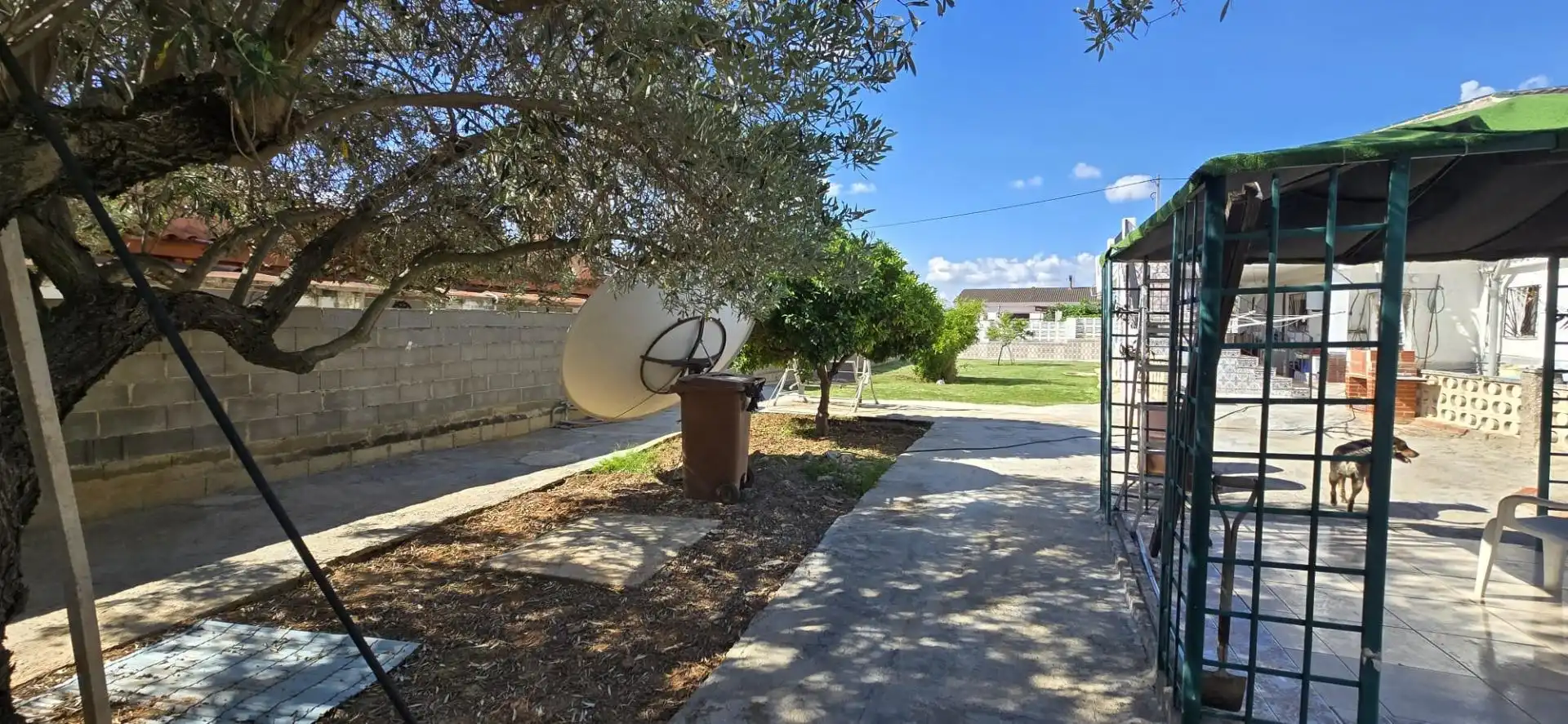 Casa o chalet en venta en Llíria con Jardín privado, Terraza y Piscina comunitaria