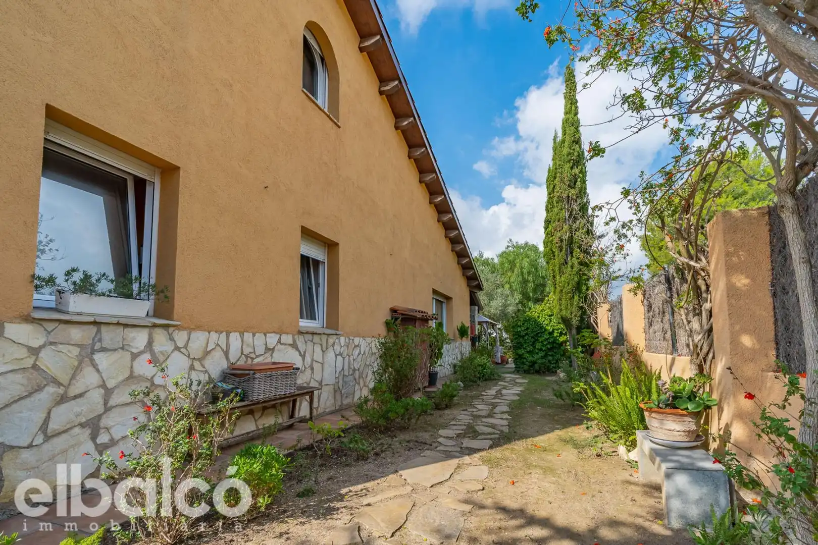 Außenansicht von Haus oder Chalet zum Verkauf in La Pobla de Montornès   mit Privatgarten, Terrasse und Abstellraum