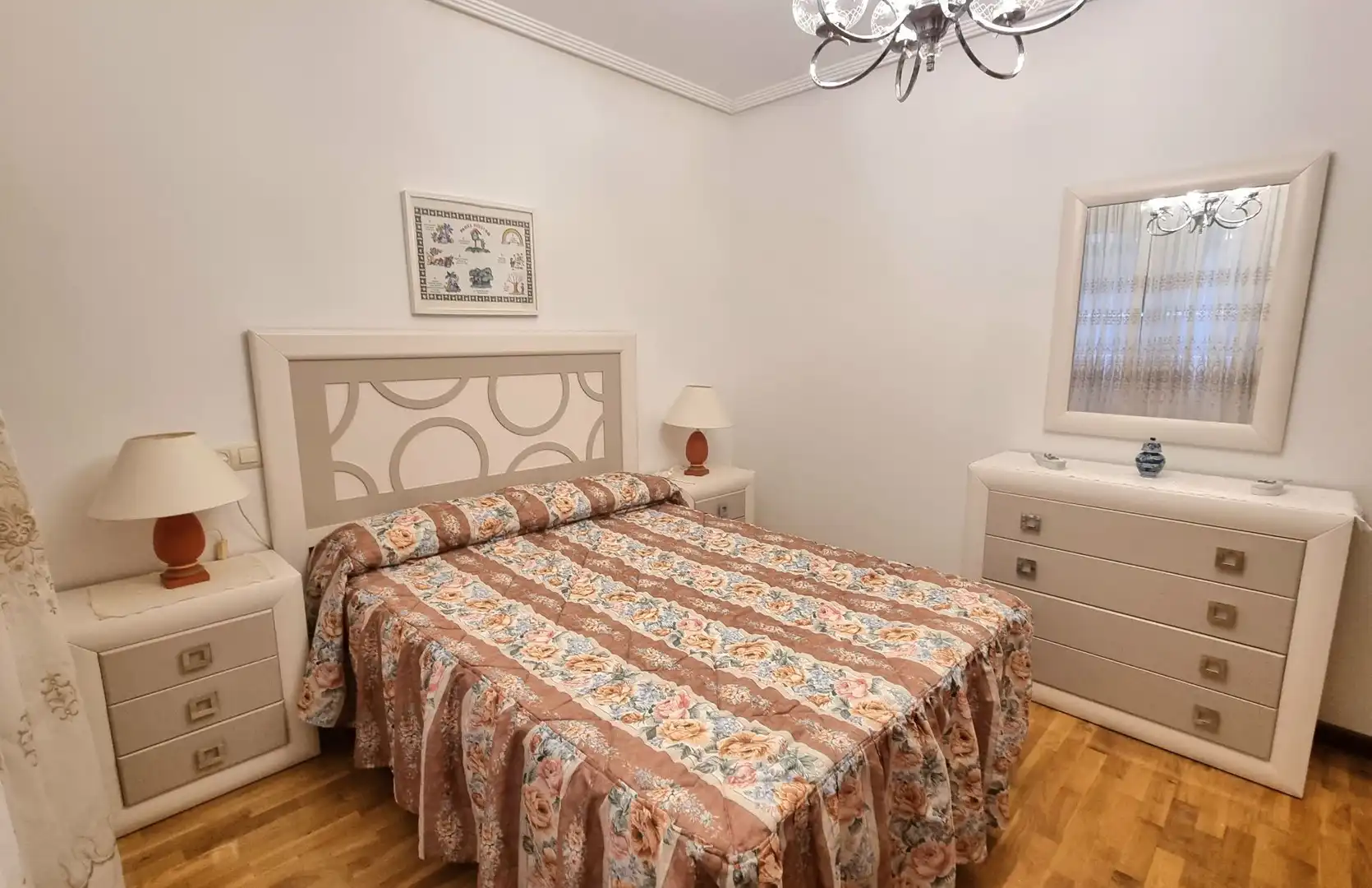 Habitación de Piso de alquiler en Carreño con Amueblado