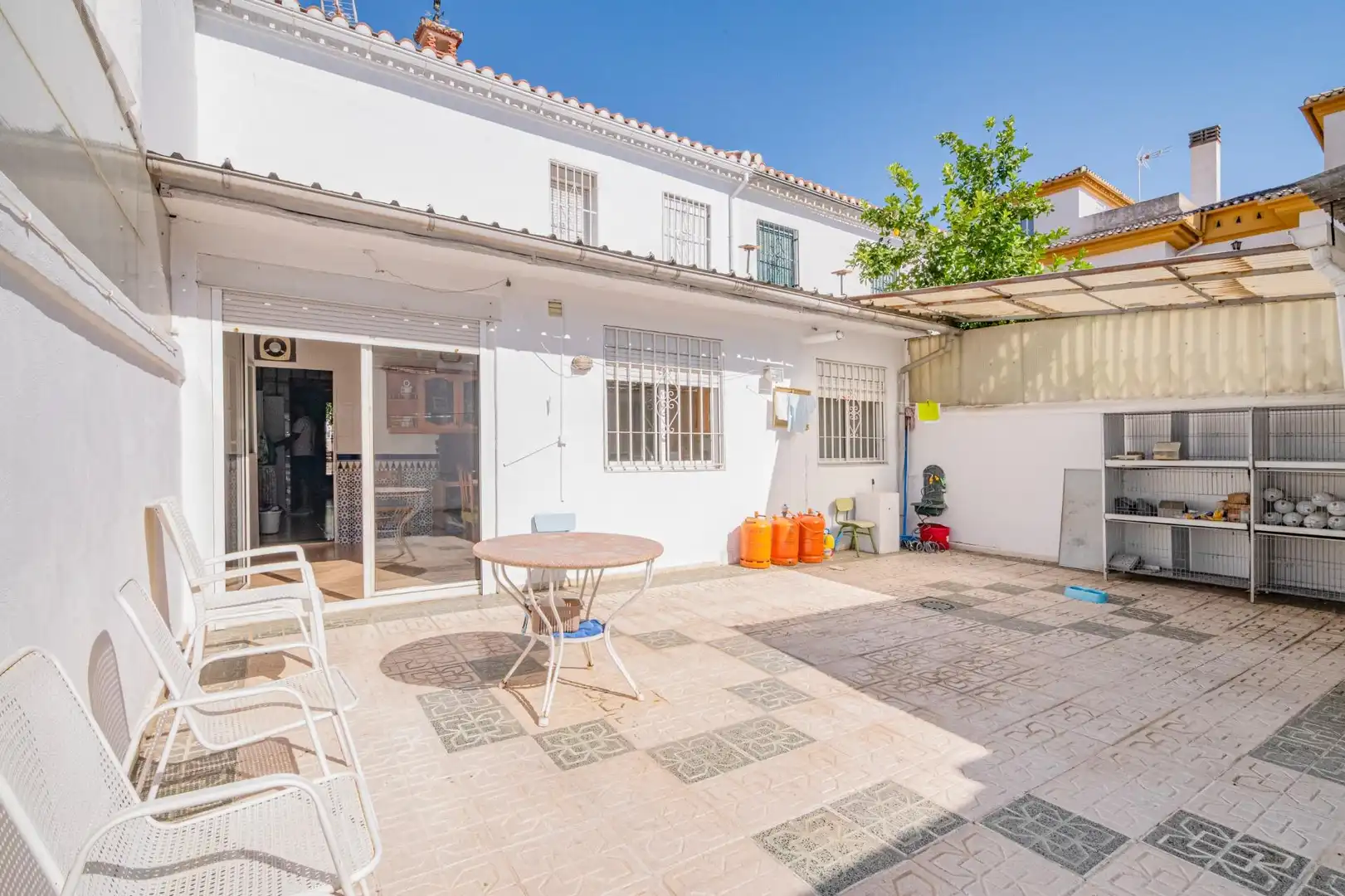 Exterior view of Houses for sale in Granada  with Terrace and Storage room