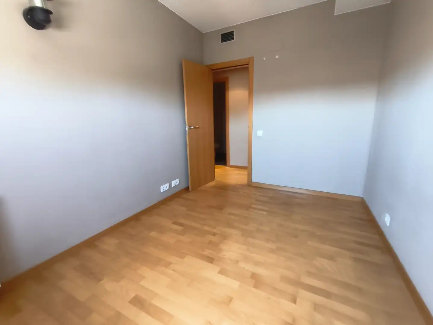 Dormitori de Pis en venda en Sabadell amb Aire condicionat, Calefacció i Parquet