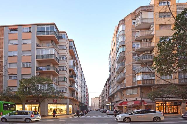 Piso en Venta en Calle de José Pascasio Escoriaza, 11 en Ciudad Jardín - Parque Roma