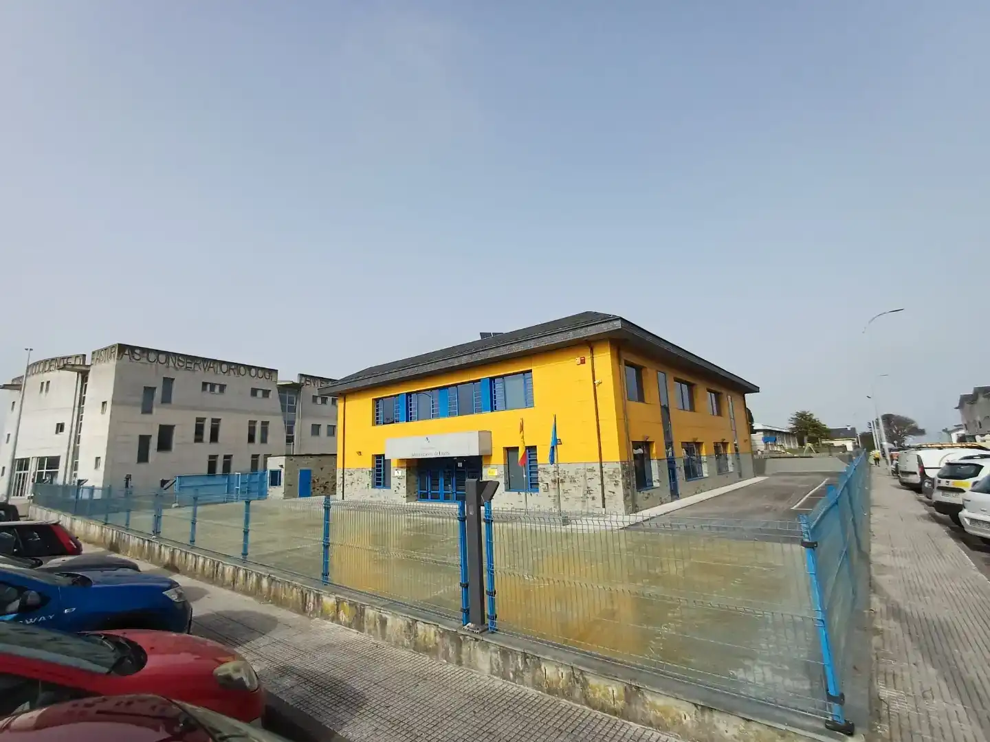 Vista exterior de Casa adosada en venda en Valdés - Luarca amb Parquet, Forn i Rentadora