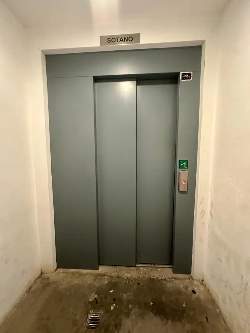 Aparcament de Pis en venda en Cartagena amb Aire condicionat, Calefacció i Balcó
