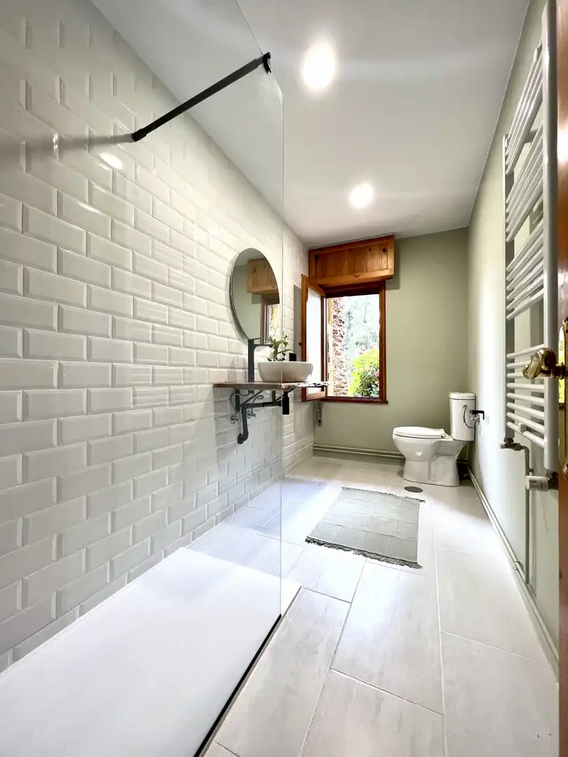 Baño de Casa o chalet en venta en Piloña con Calefacción y Jardín privado