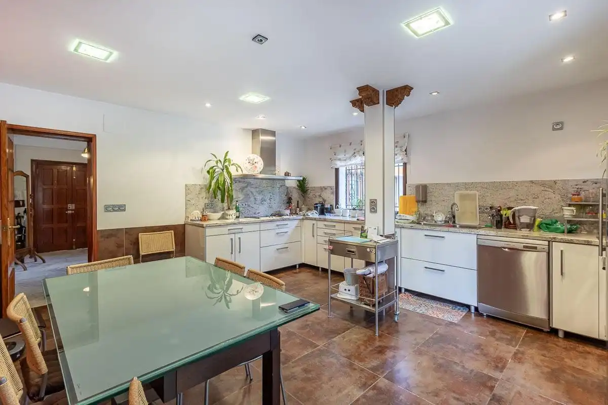 Detached house with pool for sale in Calle del Albaricoque, imagen 14