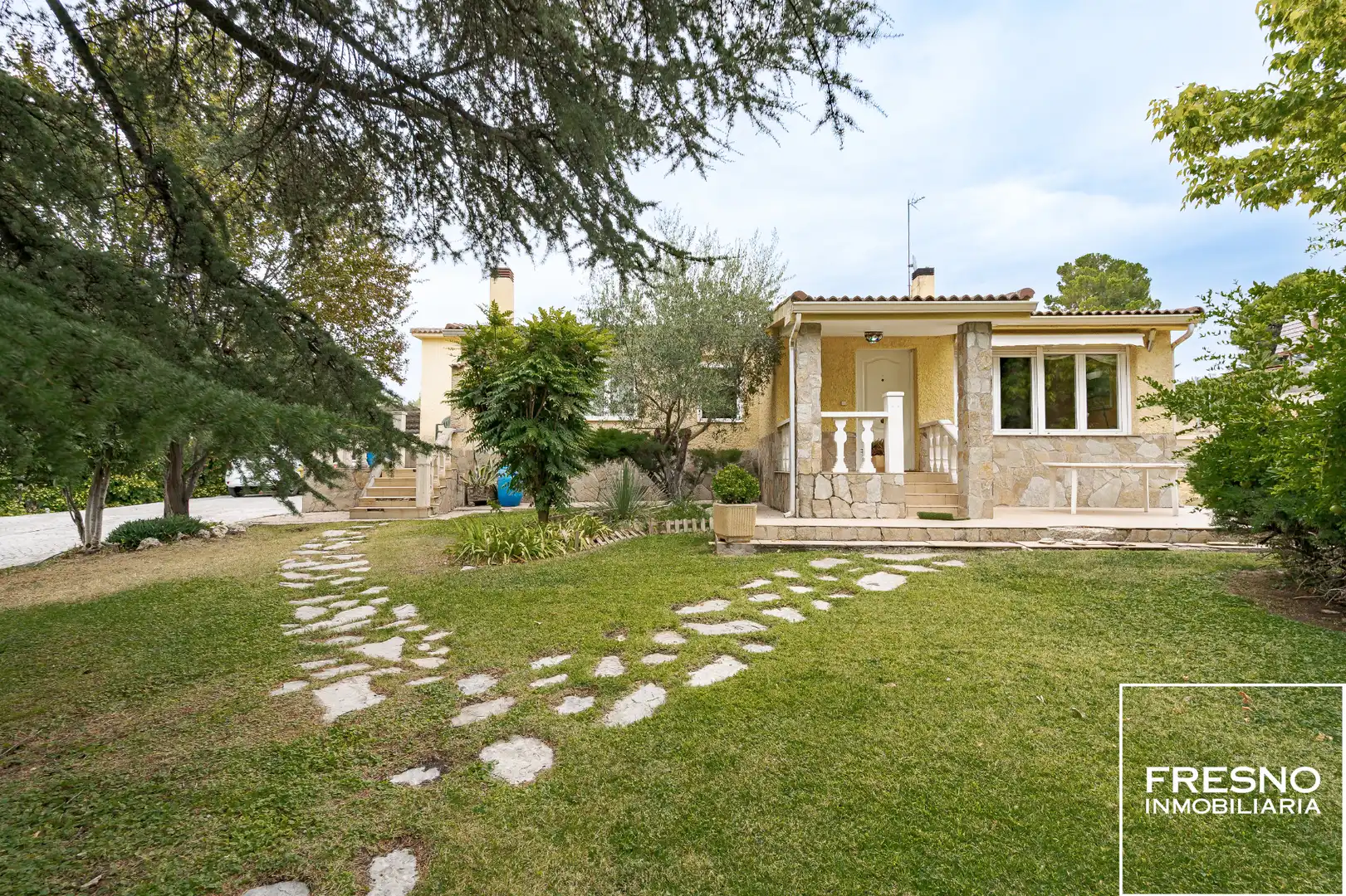 Jardí de Casa o xalet en venda en Paracuellos de Jarama amb Aire condicionat, Calefacció i Jardí privat
